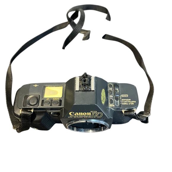 Canon T70 35mm SLR Camera with 50mm & 70-210mm Lens untested - Picture 3 of 9